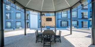 Calais Midtown Gallery 10