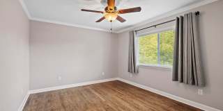5 Bed 3.5 Bath Home in Maple Hills Available Now!! Gallery 15