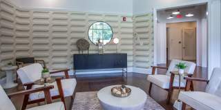 Main Street Square Gallery 17