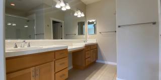 3 BD/3.5 BA Townhouse in downtown Livermore Station, No Pets Gallery 26