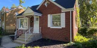 Spacious 3 Bedroom • 2 Bathroom 2 story 1500 ft.² Home Gallery 1