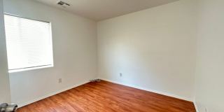 Single Family Home 3 Beds, 2.5 bath, 1 car garage Gallery 13