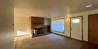Unique Home in Columbia Neighborhood - 4+ Bedroom 3 Bath - Walnut St Gallery 5