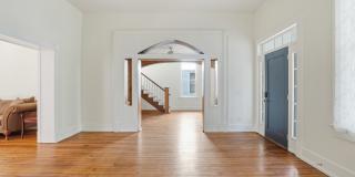 Beautiful Victorian Home for Lease in the Heart of Savannah Gallery 10