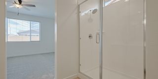 Beautiful 4 Bedroom in Aloravita Community Gallery 31