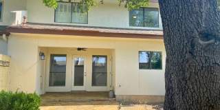 Beautifully Renovated 3 Bedroom Home in Royal Ridge Gallery 20