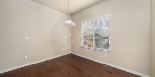 Beautiful two story home in Northgate Gallery 8