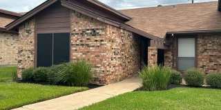 4022 Woodcrest Drive Gallery 1