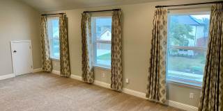 Gorgeous 5 bedroom home. Spacious and Elegant! Gallery 34