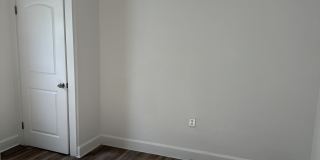 20 Erskine Avenue - 2 Gallery 8