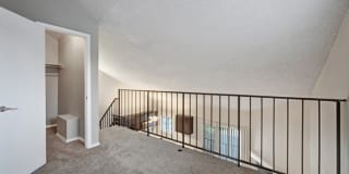 Summit Riverside Apartments Gallery 23