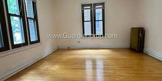 1 Bedroom Lakes Uptown Corner Unit Apartment, Blocks from Both Lakes, Hardwood Floors, One Month Free Gallery 3