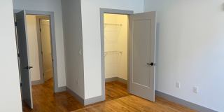 Laros Lofts Gallery 16