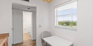 2515 Northeast 2nd Court Gallery 2