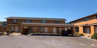 Middle unit in 8-plex complex Gallery 1