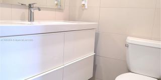 2851 NE 183rd St Gallery 13