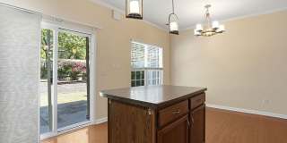 Beautiful  3 bedroom Townhome Living in Apex, NC Gallery 12