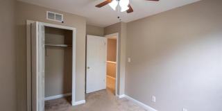 20978 TOBACCO Square Gallery 15