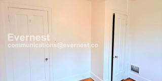 3209 West Grand Street Gallery 18