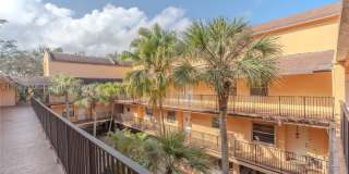 430 Commodore Dr Gallery 2