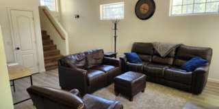 Furnished 3BR Boulder Pointe Townhome | End Unit + AC + Fenced Backyard Furnished 3BR Boulder Pointe Townhome | End Unit + AC + Fenced Backyard Gallery 1