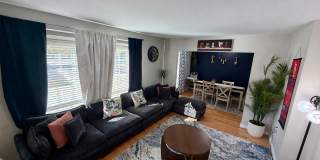 4-Bedroom 2-Bathroom w/ 2 Car Garage ! Gallery 1