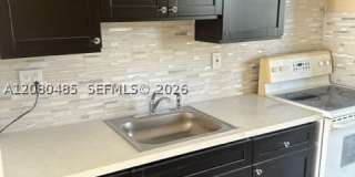 13990 NE 20th Ct Gallery 1