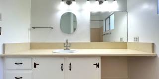 3 bed, 2 bath located in Riverside! Gallery 22