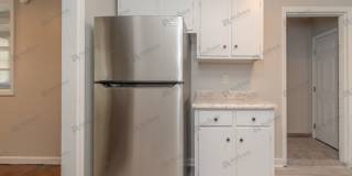 Newly Renovated & Spacious Home w/ Bonus Room Gallery 8