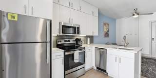 Sentral East Austin Gallery 27