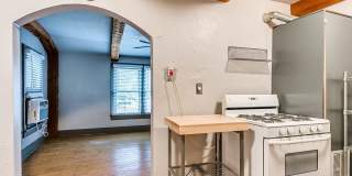 Unique with a Artsy Flare    2 Bed/1.5 Bath in Edgemere Park $995/month! Gallery 17