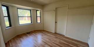 Union Schools-Peters Elementary, 4 bedroom, 2 bath, 2 car garage. Gallery 14