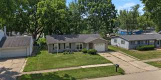 Charming 3-Bedroom Ranch with Attached Garage & Spacious Backyard in Southwest Champaign! Gallery 4