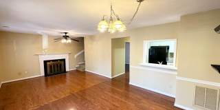 3 BR 2 Bath Townhome Gallery 6