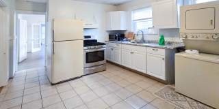 63 Pinckney Street Gallery 1