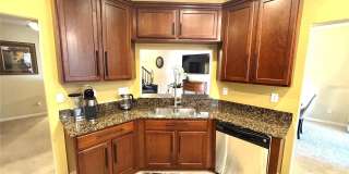 1483 HILLVIEW LANE Gallery 7
