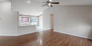 Spacious 4-Bedroom Home in Desirable Riverview Location with Excellent Schools Gallery 9