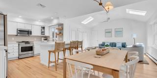 217 Howe Street Gallery 9