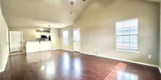 Craftsman style 3 bedroom 2 bath Home - Avail NOW! Gallery 6