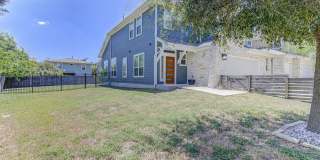 Elegant 4BR Home with Bonus Room & Designer Finishes Elegant 4BR Home with Bonus Room & Designer Finishes Gallery 5