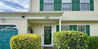 Beutifully updated 4 bed 2.5 bath home with large yard! Gallery 3