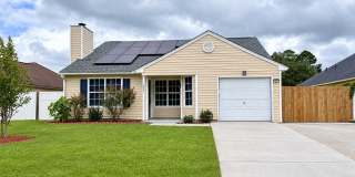 3 bed 2 bath home located off Quacco Road in Savannah! Available Now!! $1,000 OFF FIRST FULL MONTH’S RENT WITH AN ACCEPTABLE APPLICATION & CREDIT. Gallery 1
