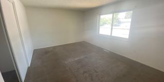 Nice 3 bedroom townhome in Aurora Gallery 17