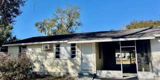 Cute 2BR/1BA Zephyrhills Duplex NO APPLICATION FEE! Gallery 1