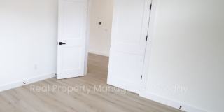 Beautifully Remodeled Modern 3-Bedroom TownHome with Fenced Yard & Garage in Orting Beautifully Remodeled Modern 3-Bedroom TownHome with Fenced Yard & Garage in Orting Gallery 13