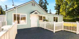 White Center/Burien 3 Bedroom Rambler - Large Fenced Yard White Center/Burien 3 Bedroom Rambler - Large Fenced Yard Gallery 3
