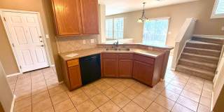 *MOVE IN SPECIAL* Gorgeous Four Bedroom home w/ Community POOL!! Gallery 14