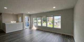 Spacious 4-Bedroom Home with Balcony and Fenced Yard in Marysville Gallery 31