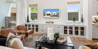 9001 Ventura Street Gallery 12