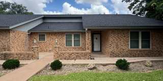 AVAILABLE NOW!!! 3 Bedroom Home in Southland!! Gallery 1